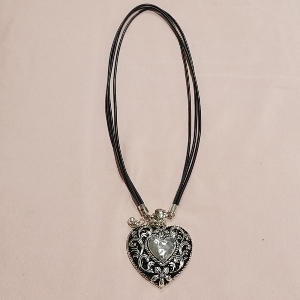 Cavenders  heart necklace